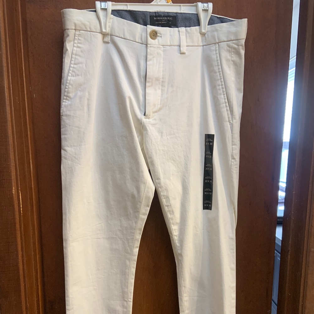 Banana Republic Fulton Sunny Chinos